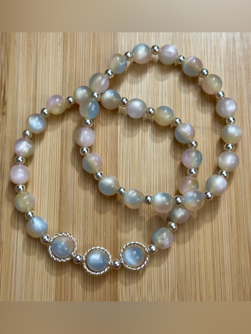 Hand Crafted Pastel Beaded Stretch Bracelet Pearlescent Stackable Silver Tone